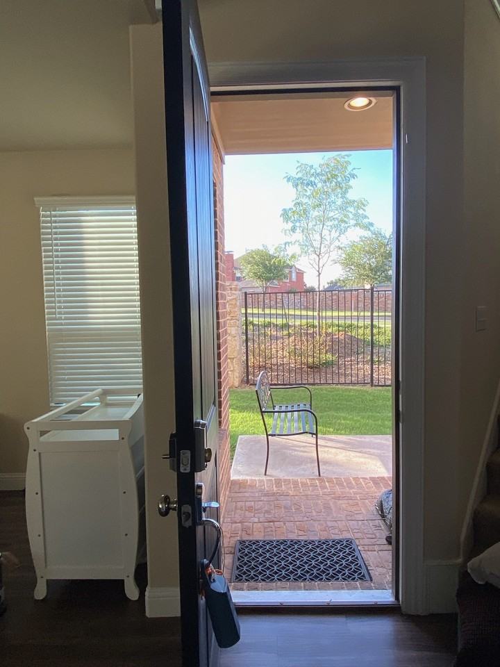 3657 Harebell Dr - Photo 4 of 28