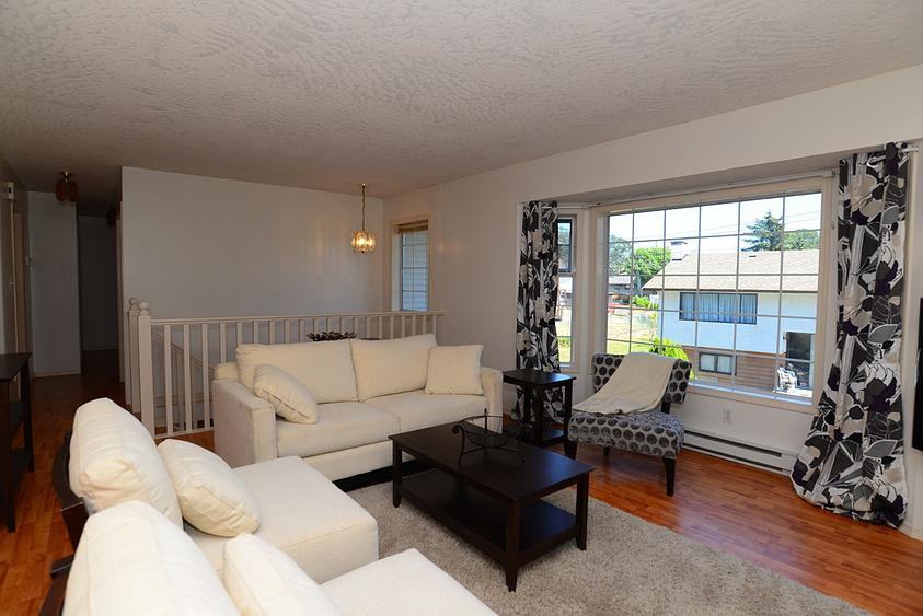 877 Admirals Road #3 - Photo 6 of 8