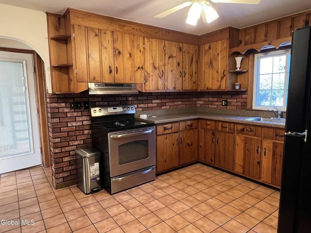 24 Venezio Ave - Photo 3 of 6
