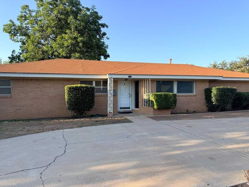 1215 Neely Ave - Photo 2 of 37