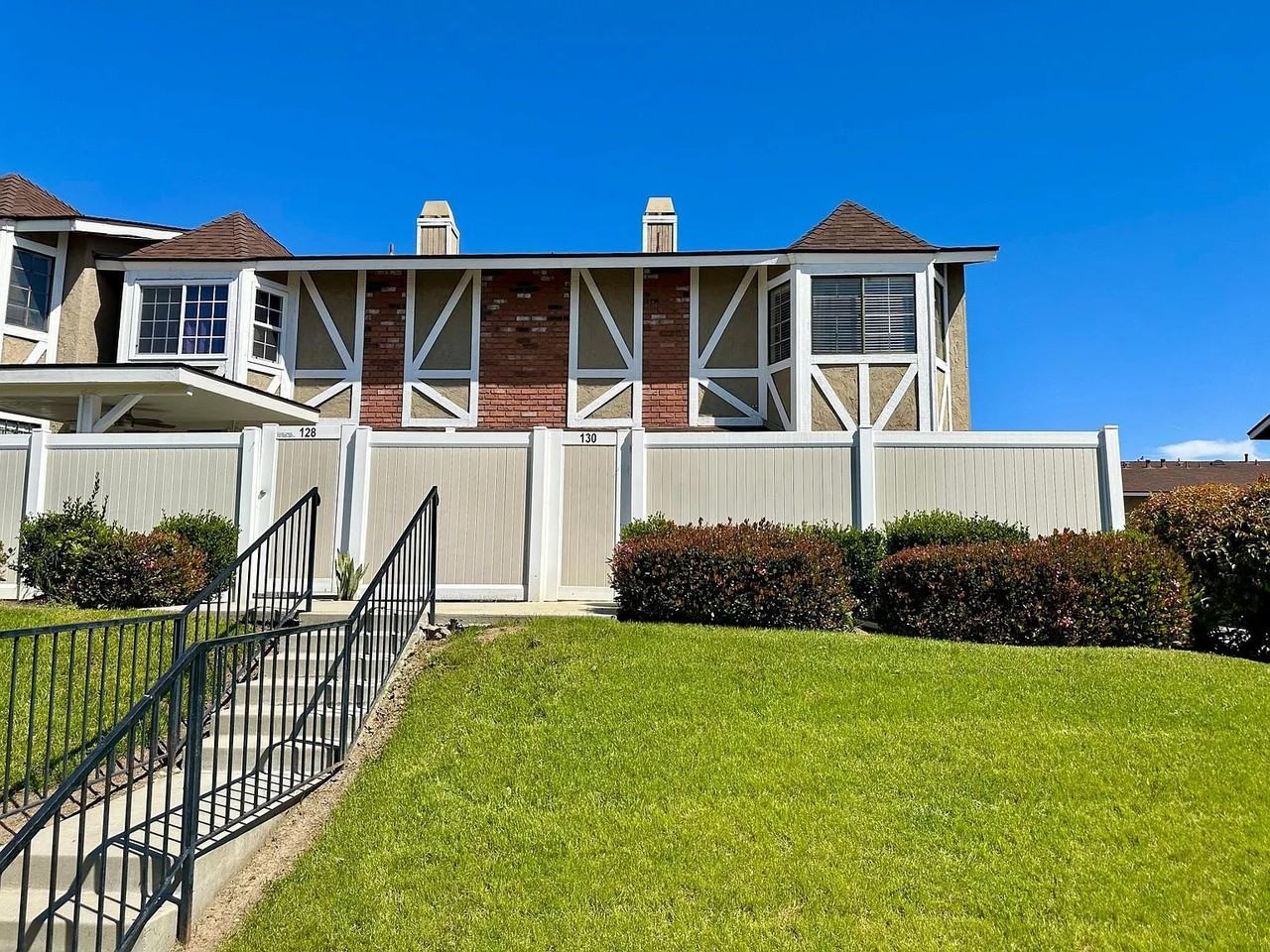 130 Albert Street - Photo 2 of 24