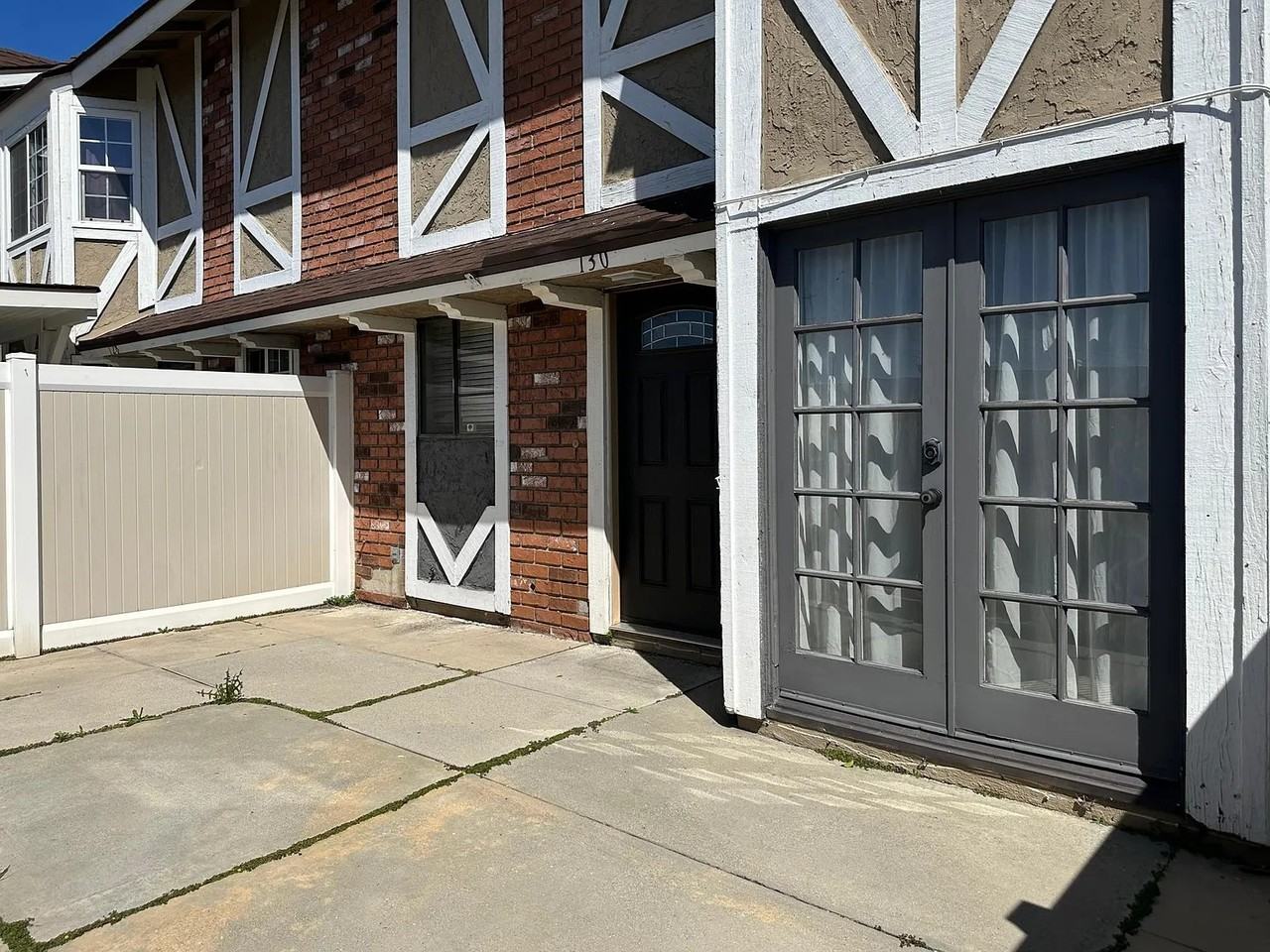 130 Albert Street - Photo 3 of 24