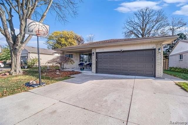 41720 Mary Kay Dr - Photo 4 of 29