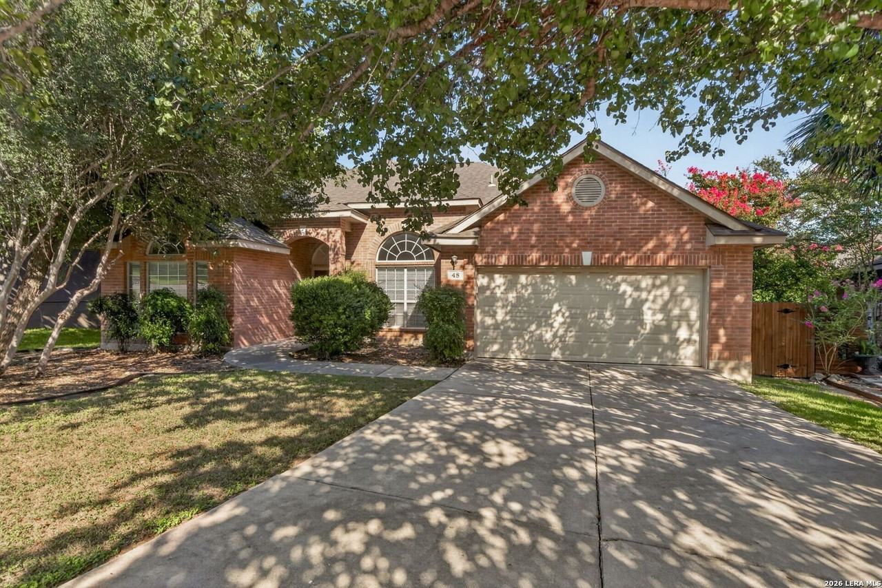 48 Silverhorn Dr - Photo 2 of 32