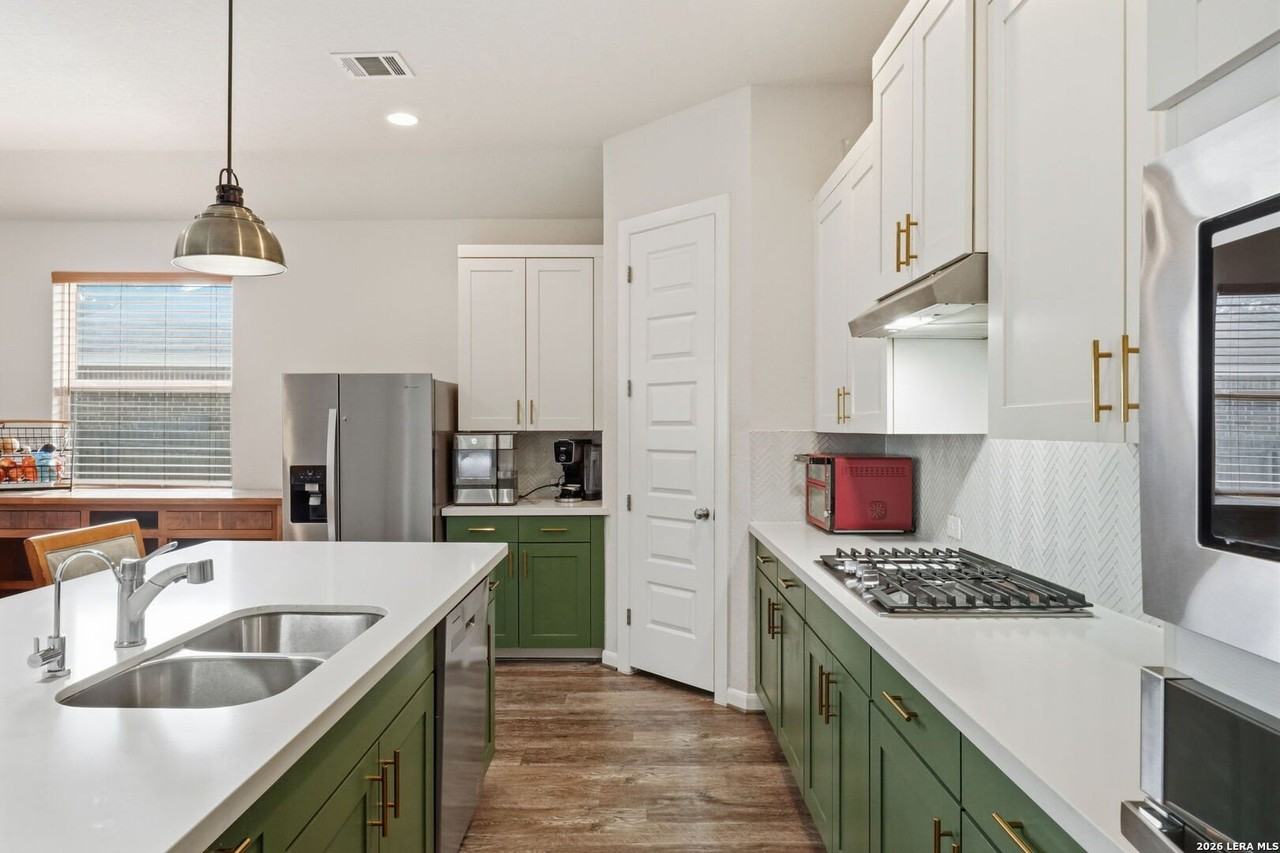 5334 Black Walnut - Photo 6 of 40