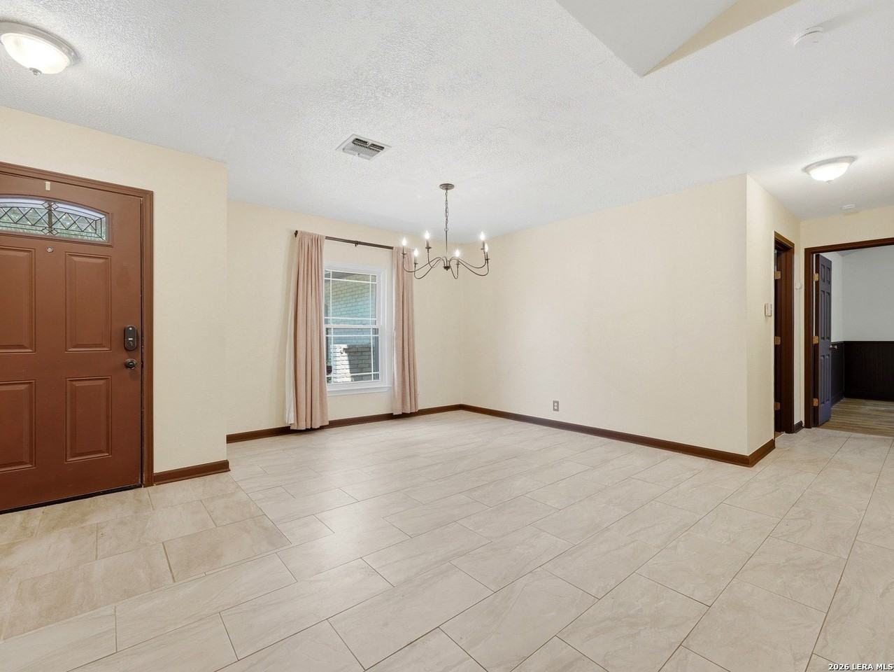 1114 Churing Dr - Photo 6 of 50