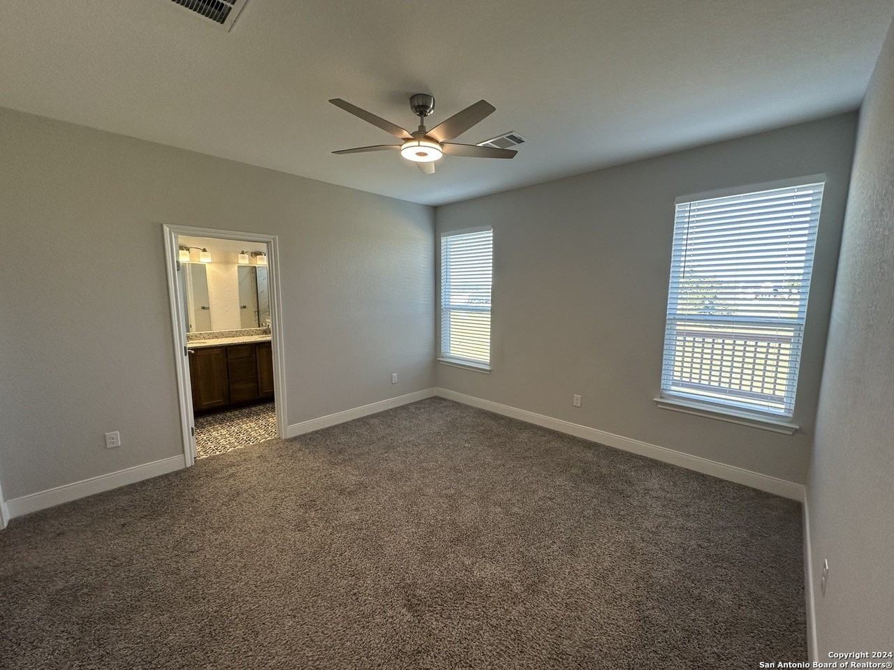 128 Magnolia Cir - Photo 7 of 17
