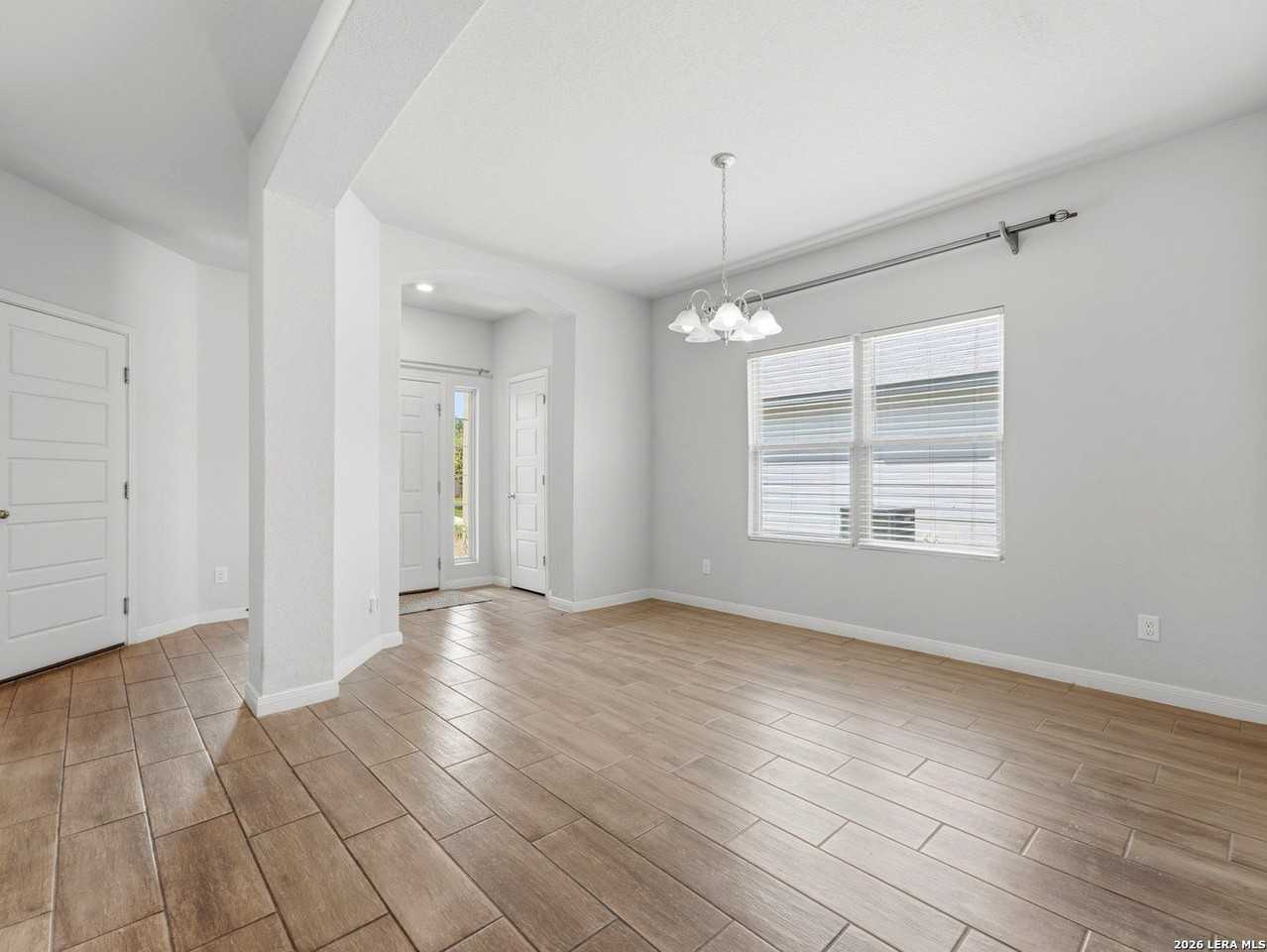 7823 Sunrise Cay - Photo 4 of 11