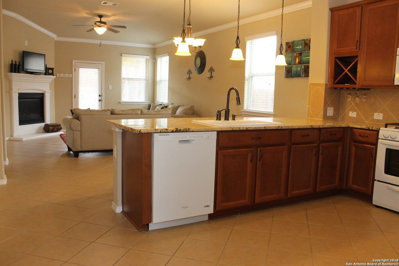 12438 Lincoln Crk - Photo 5 of 25