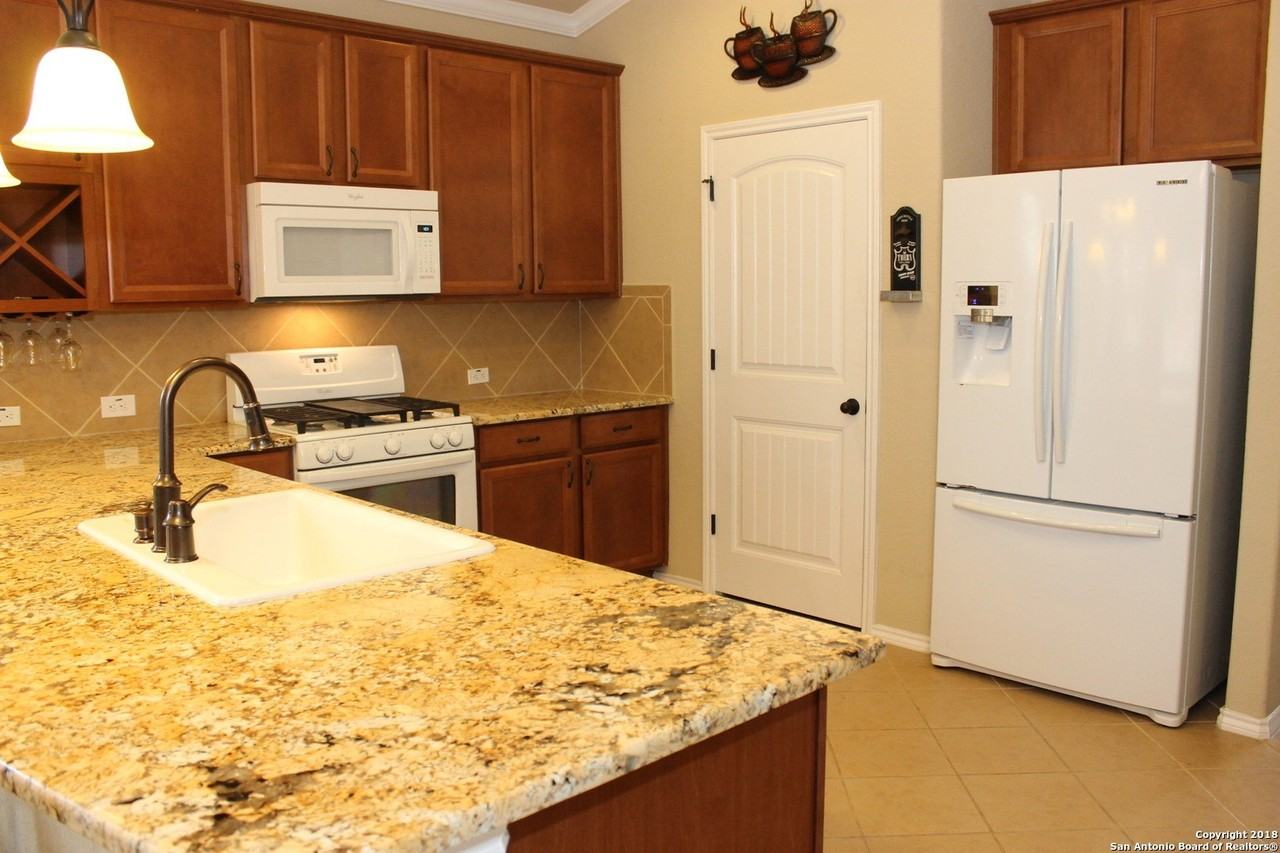 12438 Lincoln Crk - Photo 7 of 25