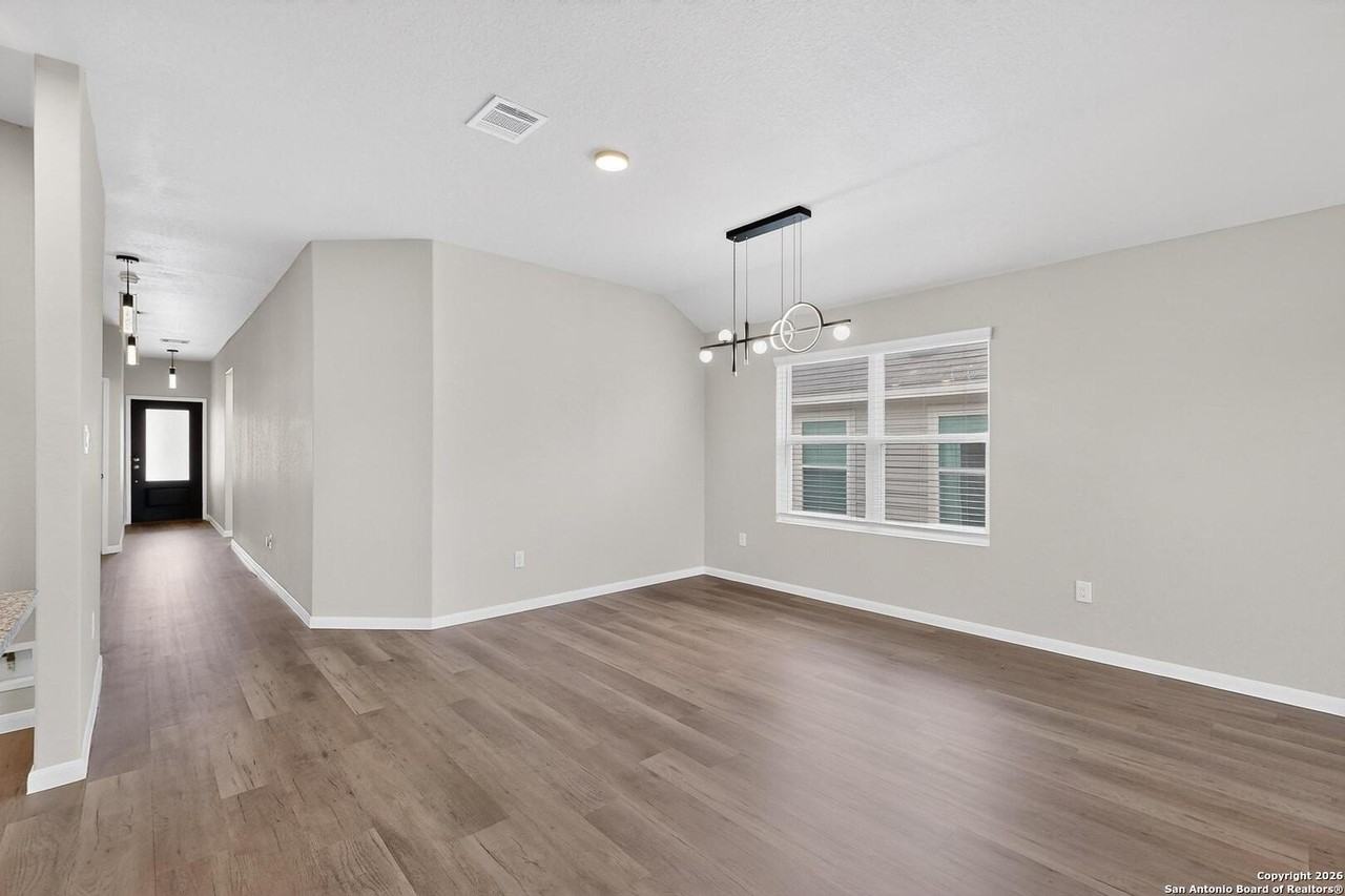 6806 Bale Rdg - Photo 5 of 42