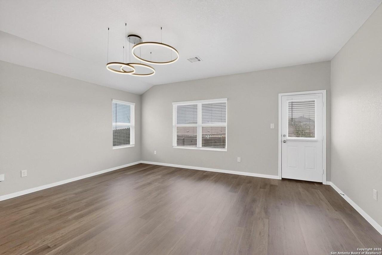 6806 Bale Rdg - Photo 6 of 42