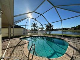 featured image of 565 Limerick Dr