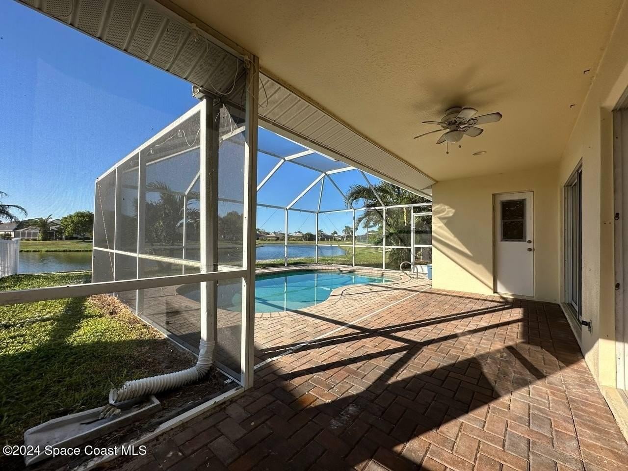 565 Limerick Dr - Photo 5 of 26