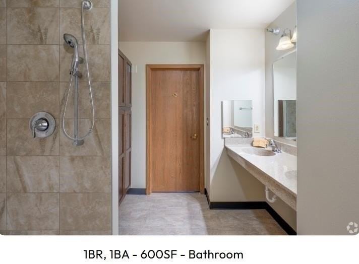 605 Chase Blvd - Photo 3 of 25