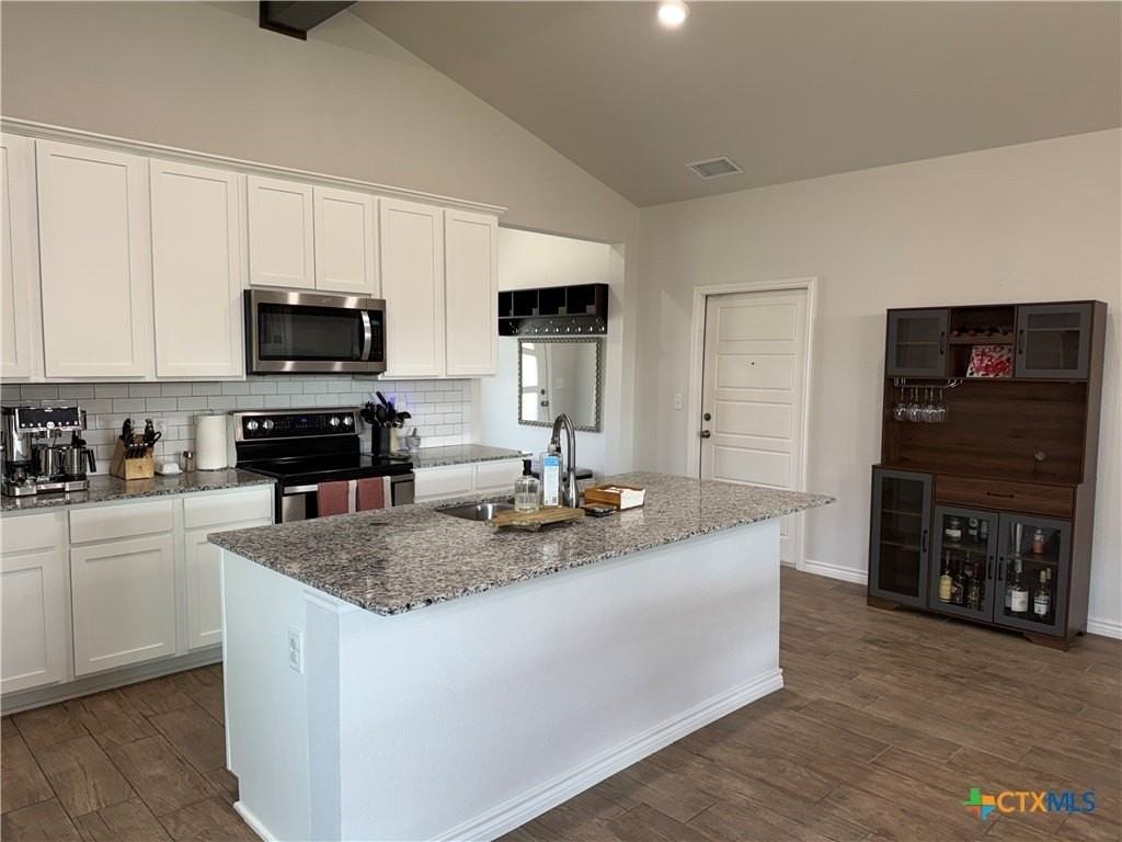 6011 Tivoli Rd - Photo 7 of 24