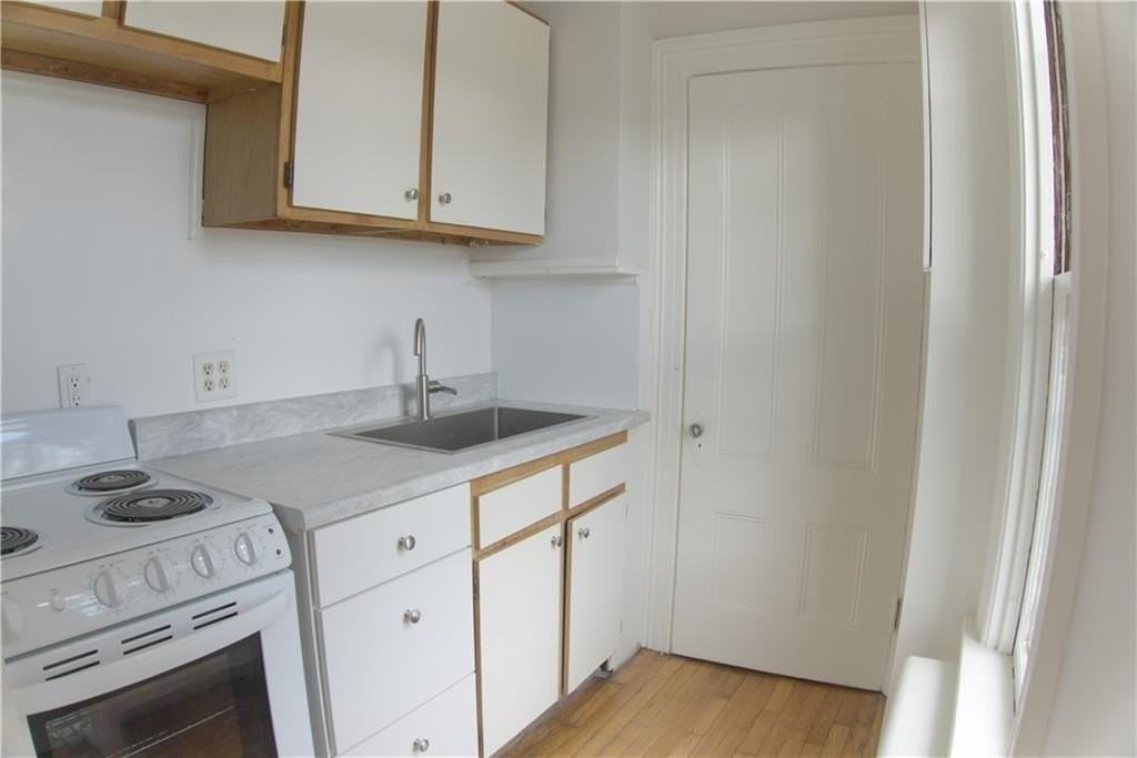 765 Park Ave #2C - Photo 4 of 5