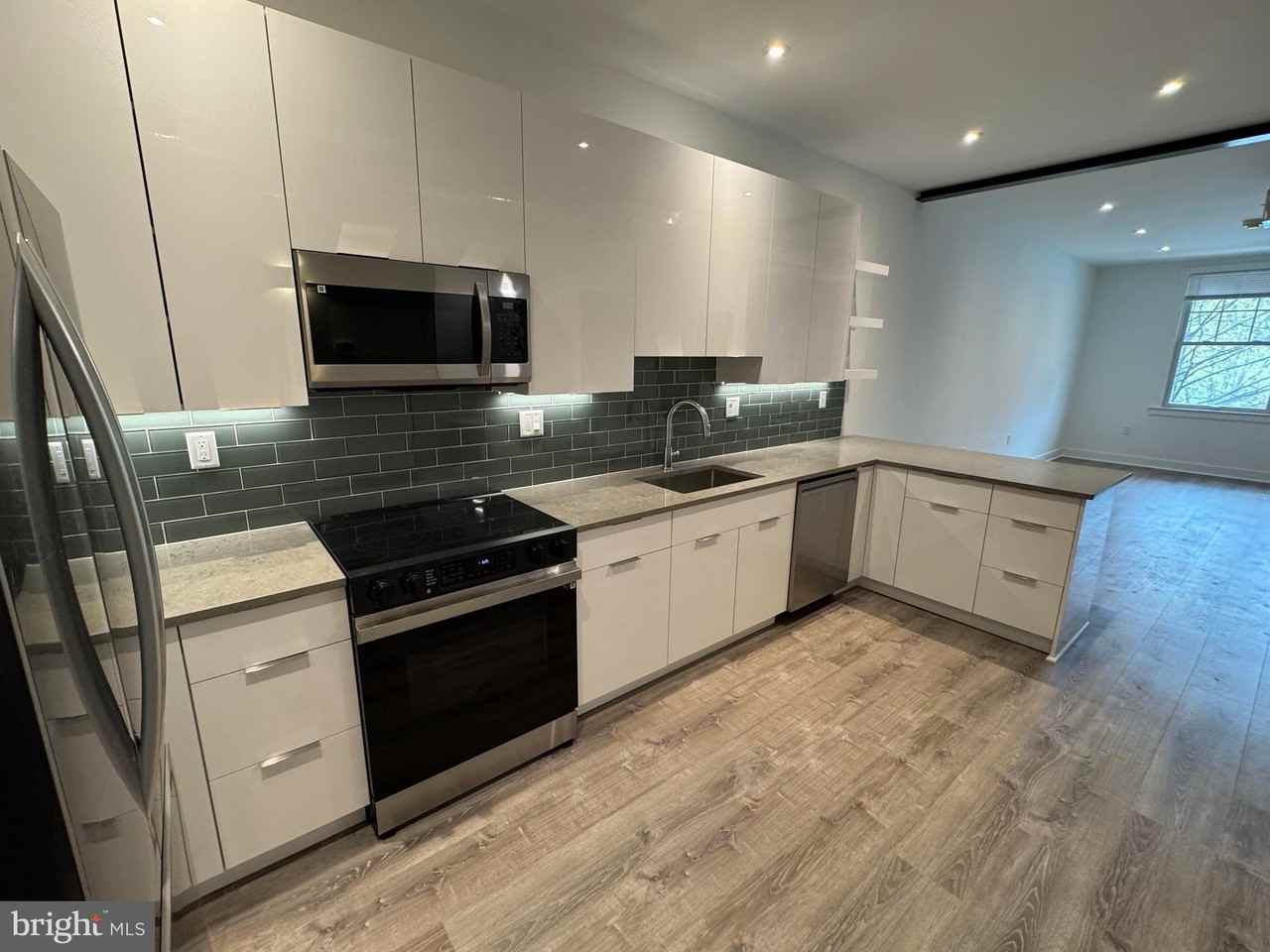 2647 Connecticut Ave Nw #200 - Photo 7 of 28