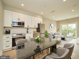 1016 17th Pl Ne #203 - Photo 1 of 1