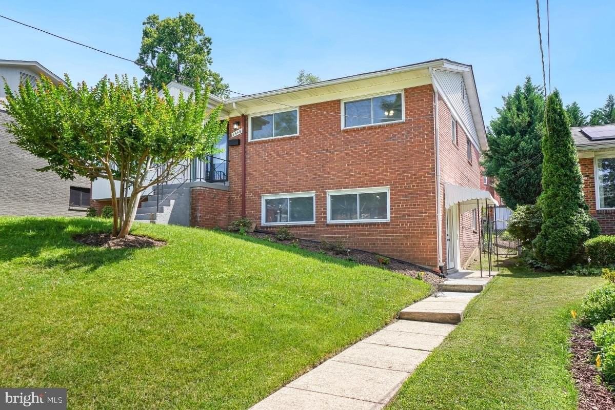 1446 Roxanna Rd Nw - Photo 2 of 32