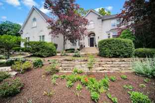 36W244 Fieldcrest Dr - Photo 1 of 1