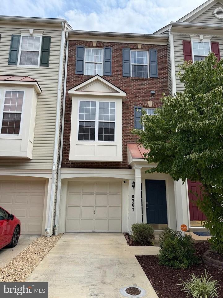 8307 Green Grass Rd - Photo 2 of 28