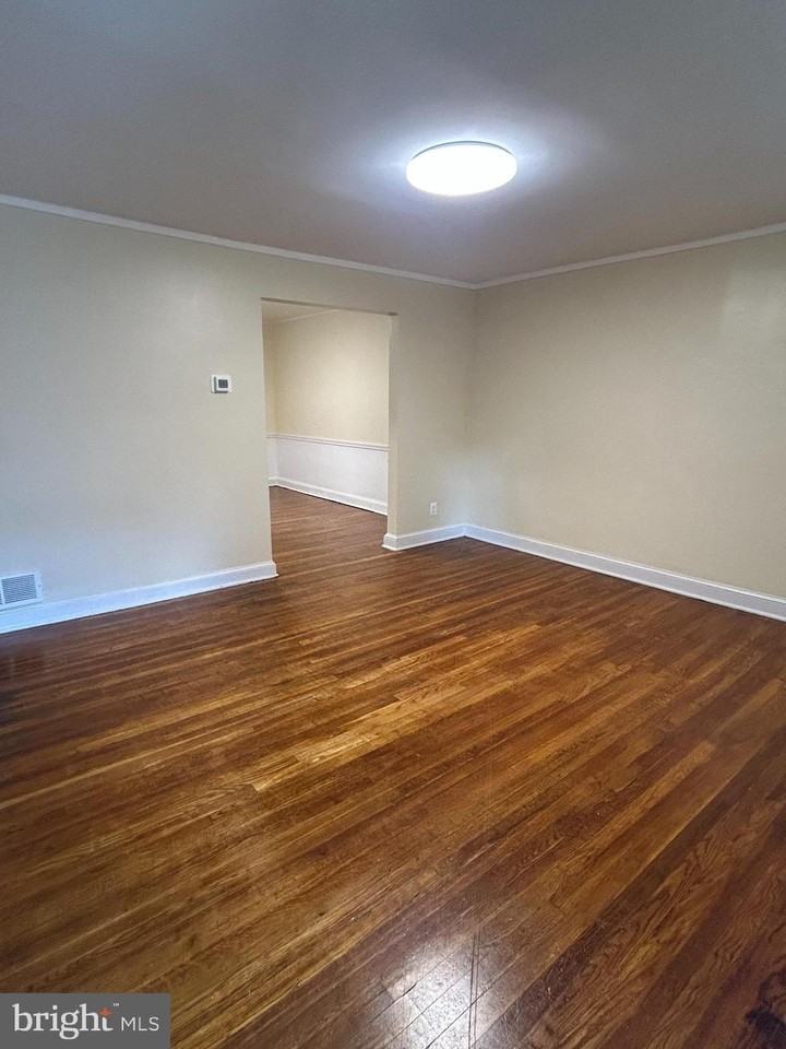 864 Benninghaus Rd - Photo 3 of 20