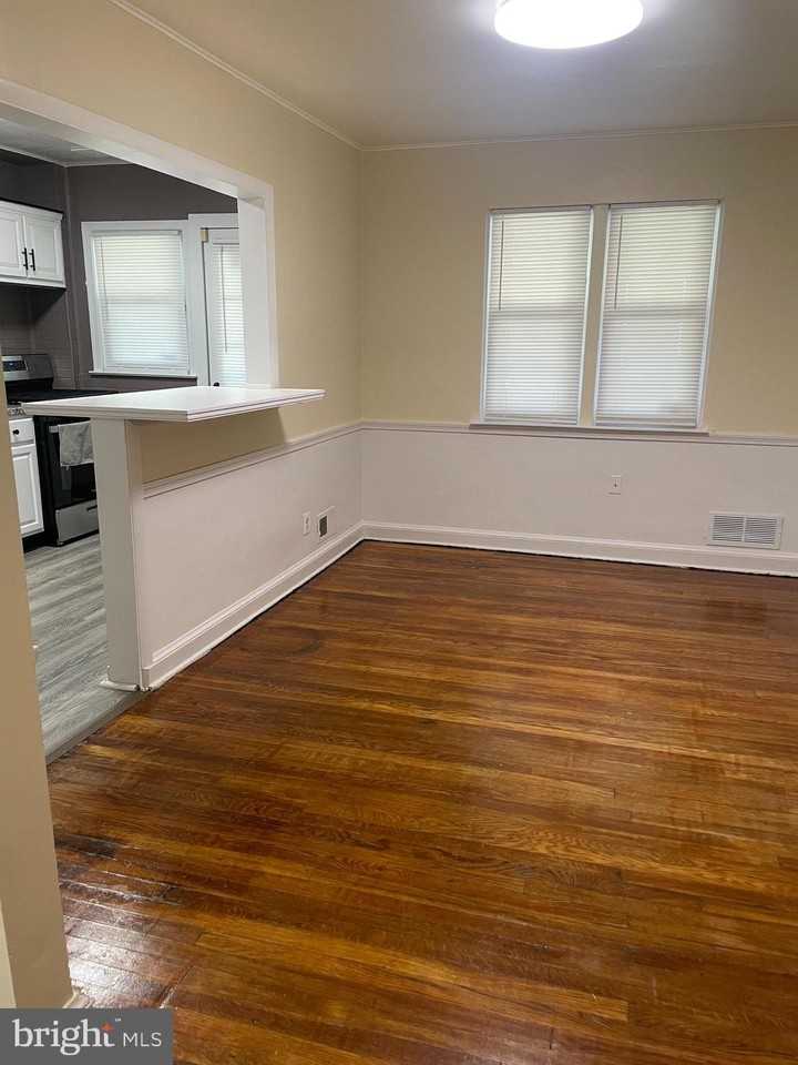 864 Benninghaus Rd - Photo 5 of 20
