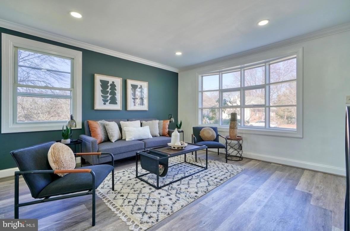 701 Platinum Ave - Photo 3 of 44