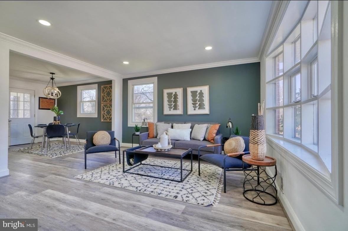 701 Platinum Ave - Photo 4 of 44
