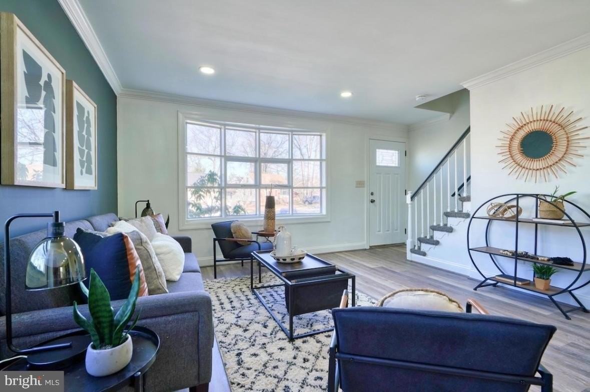 701 Platinum Ave - Photo 6 of 44