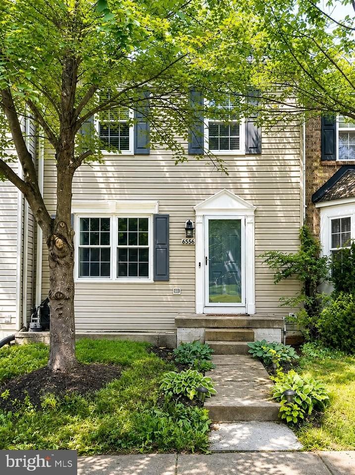 6556 Ridgeborne Dr - Photo 2 of 18