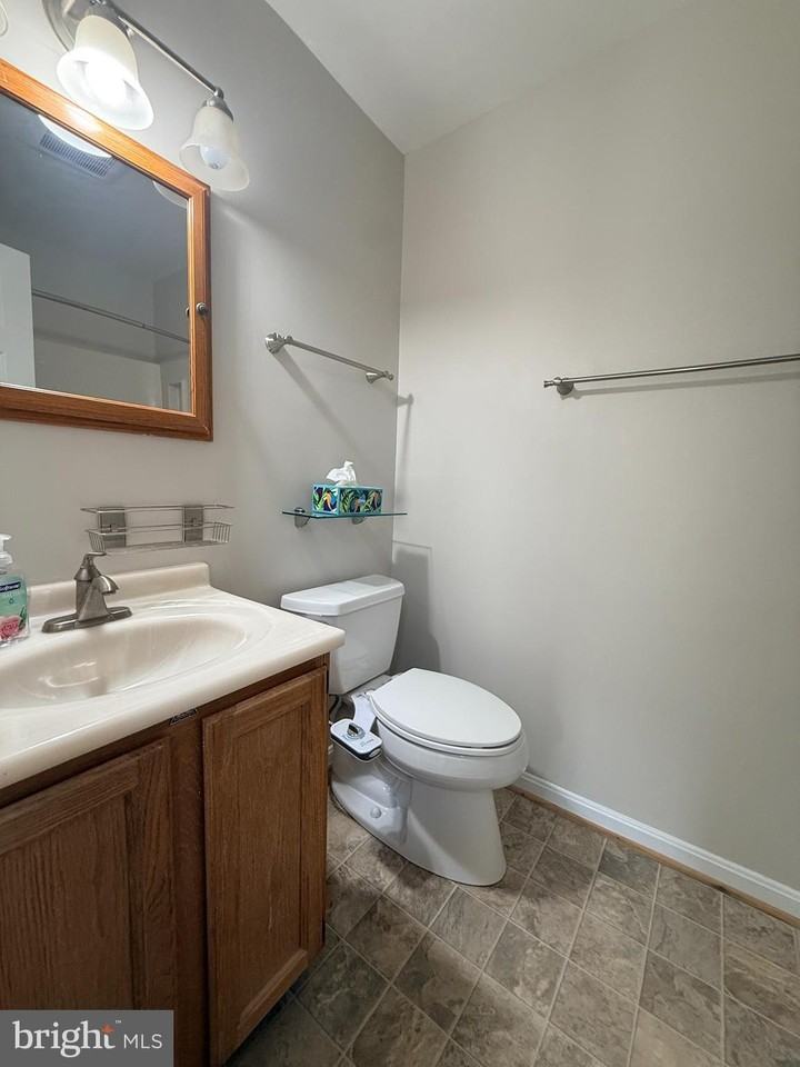 32 Provincial Pkwy - Photo 6 of 21