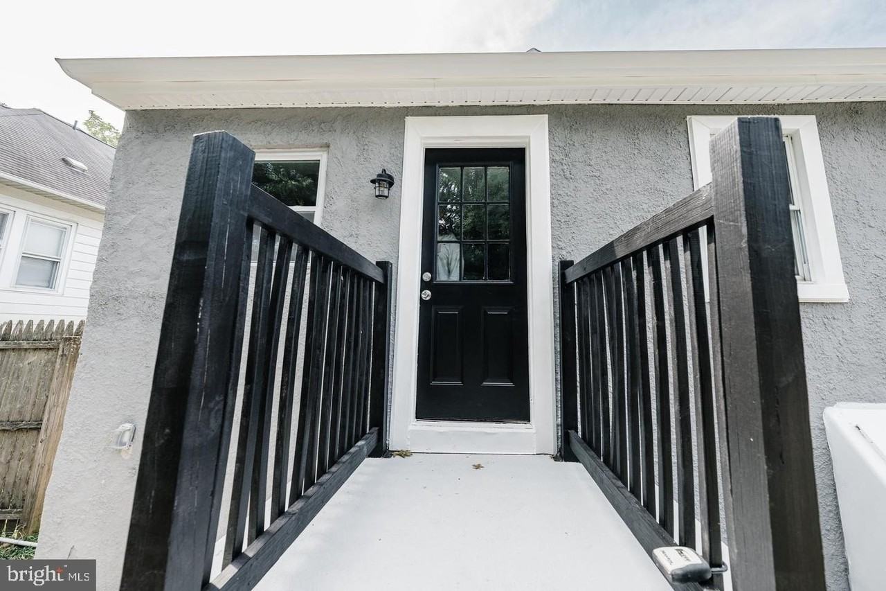 316 Clements Bridge Rd - Photo 5 of 36