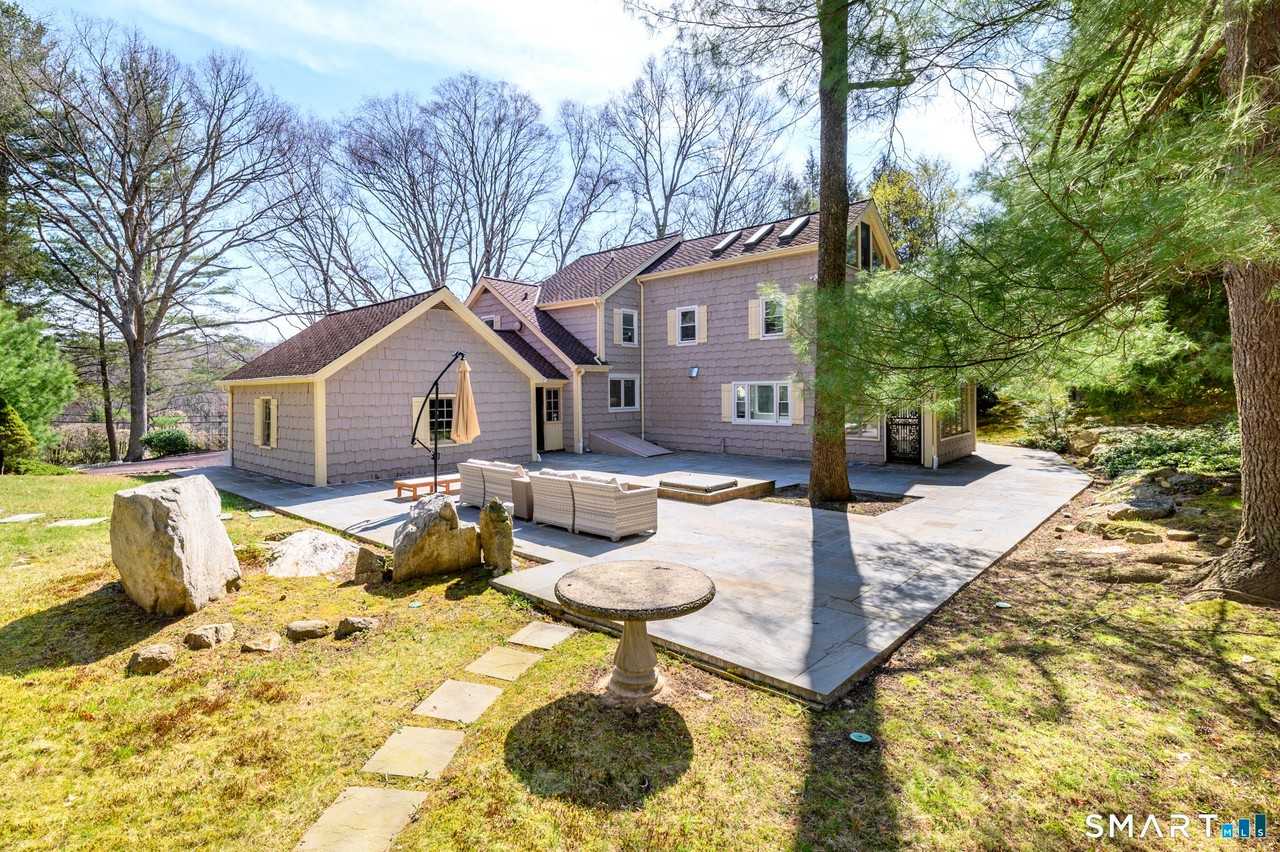 414 Riversville Rd - Photo 3 of 22