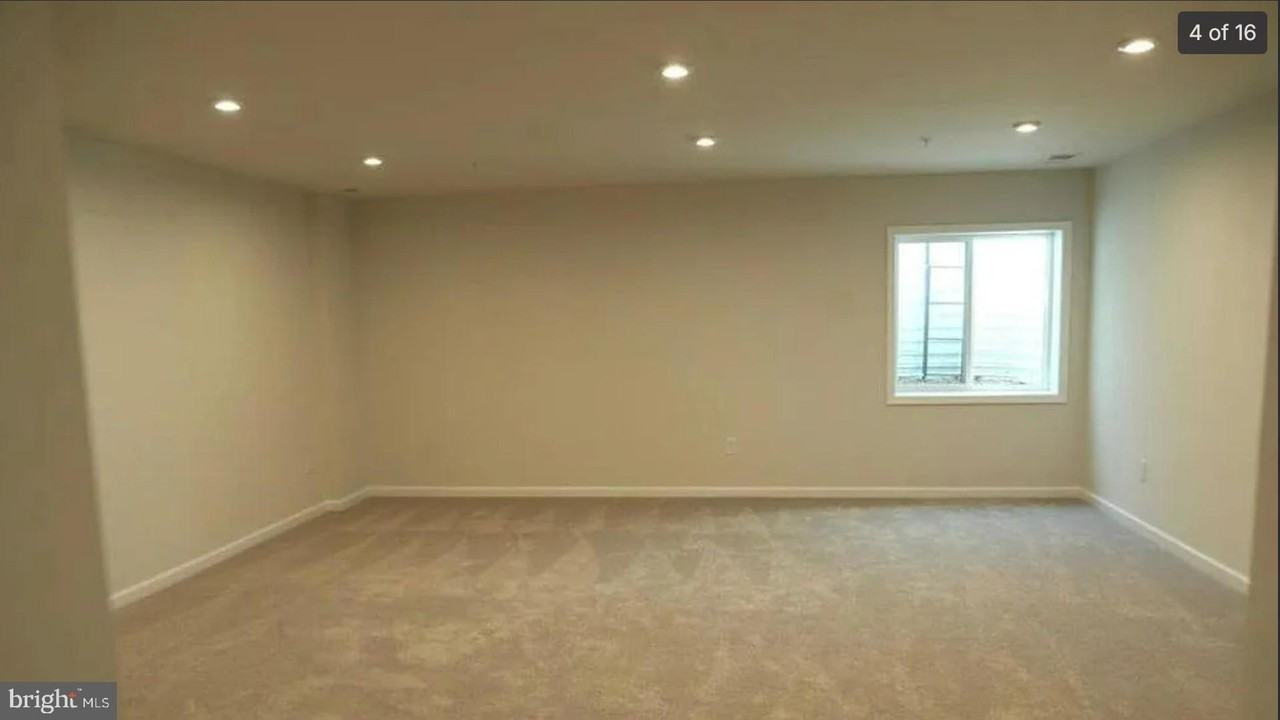 164 Mulberry Dr - Photo 3 of 16