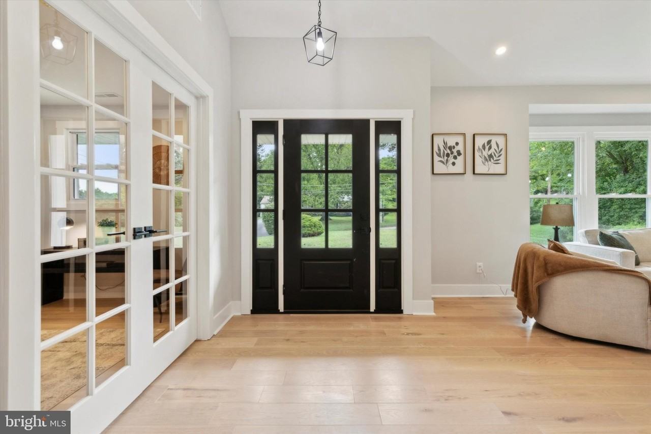 104 Furlong Ave - Photo 3 of 50