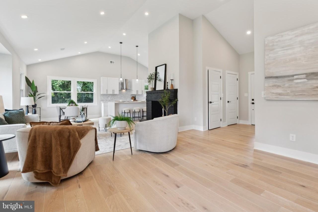 104 Furlong Ave - Photo 6 of 50