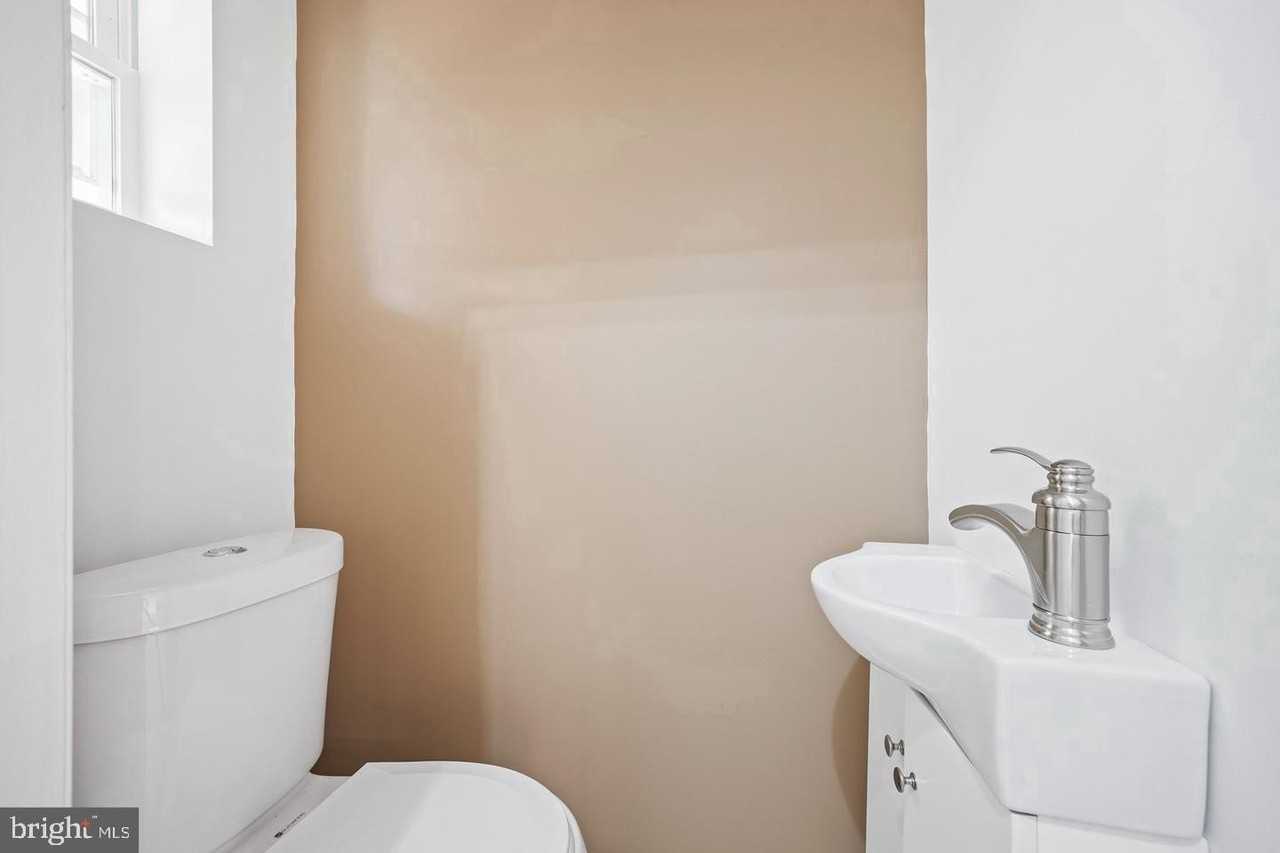 541 Church Rd - Photo 3 of 45