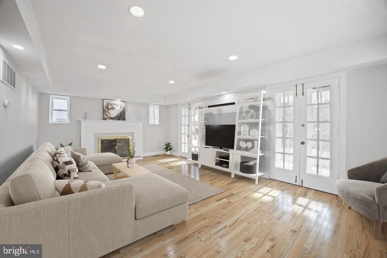 541 Church Rd - Photo 6 of 45