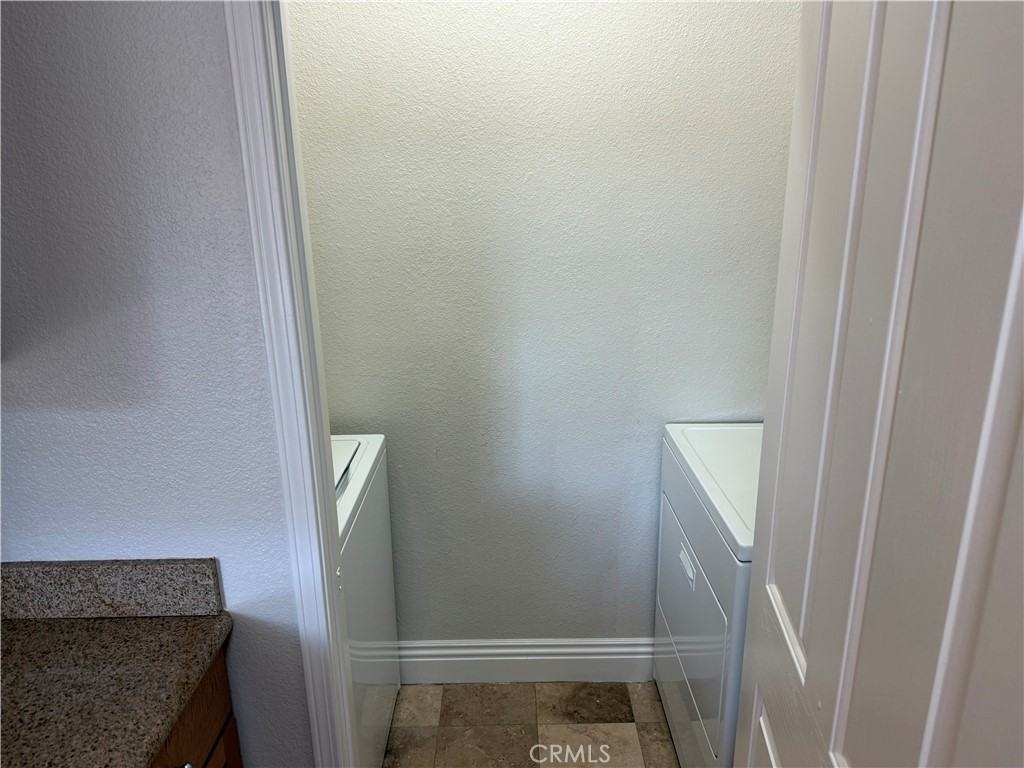22681 Oakgrove Unit 328 - Photo 4 of 11