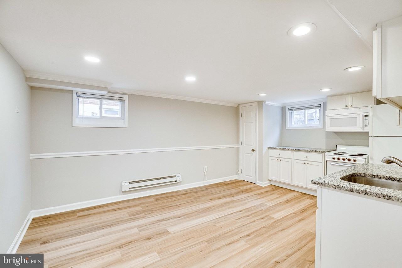 1519 N Stafford St #3 - Photo 3 of 41