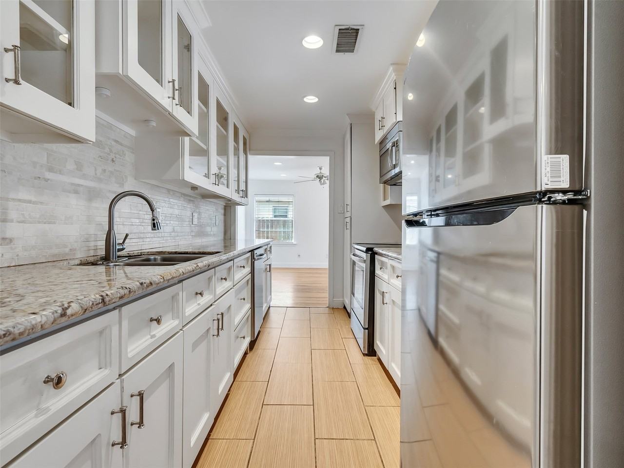 1502 Aldrich St - Photo 7 of 44