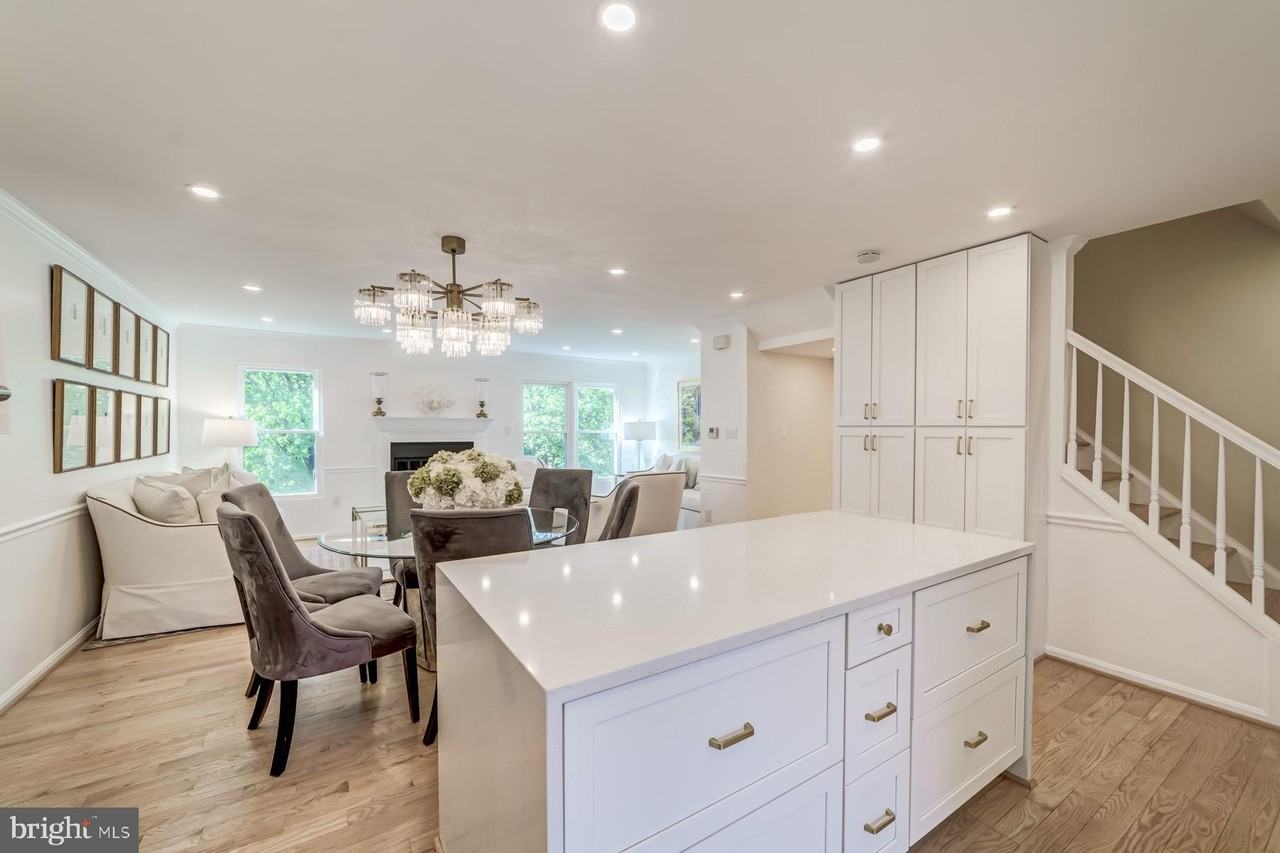 8 Carriage House Cir - Photo 6 of 50