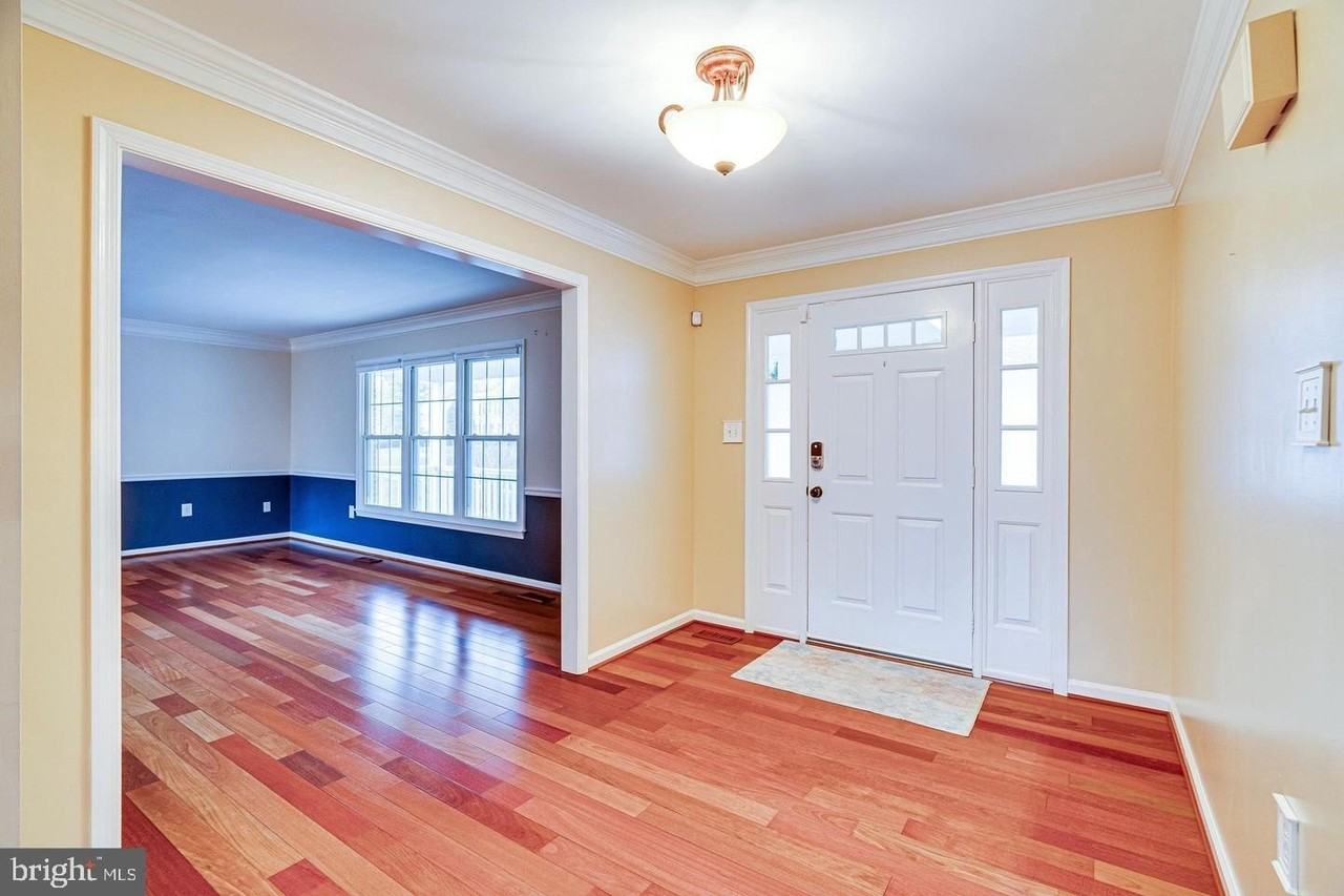 3022 Dower House Dr - Photo 3 of 50
