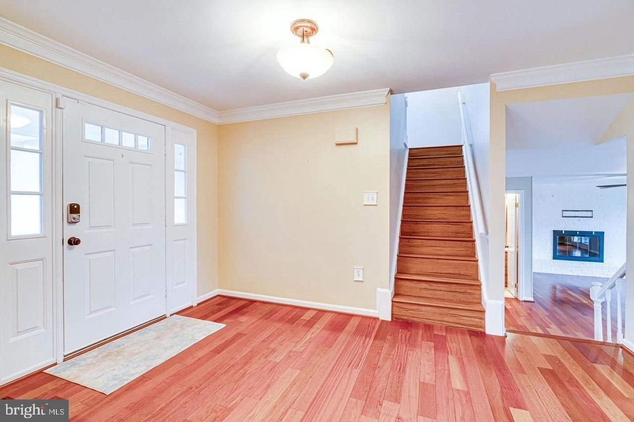 3022 Dower House Dr - Photo 4 of 50
