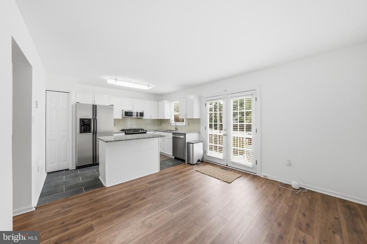 46733 Woodmint Ter - Photo 7 of 35