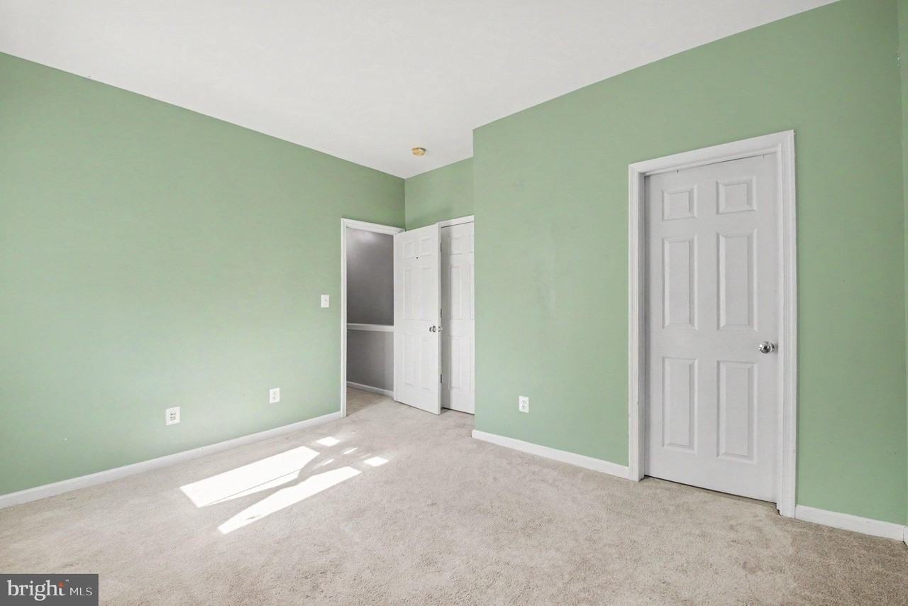 3041 Chinkapin Oak Ln - Photo 4 of 29