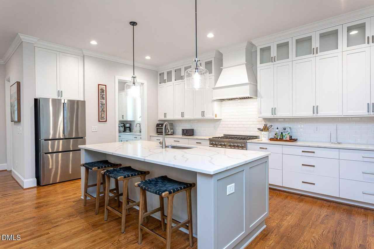 801 Carolina Ave - Photo 3 of 34