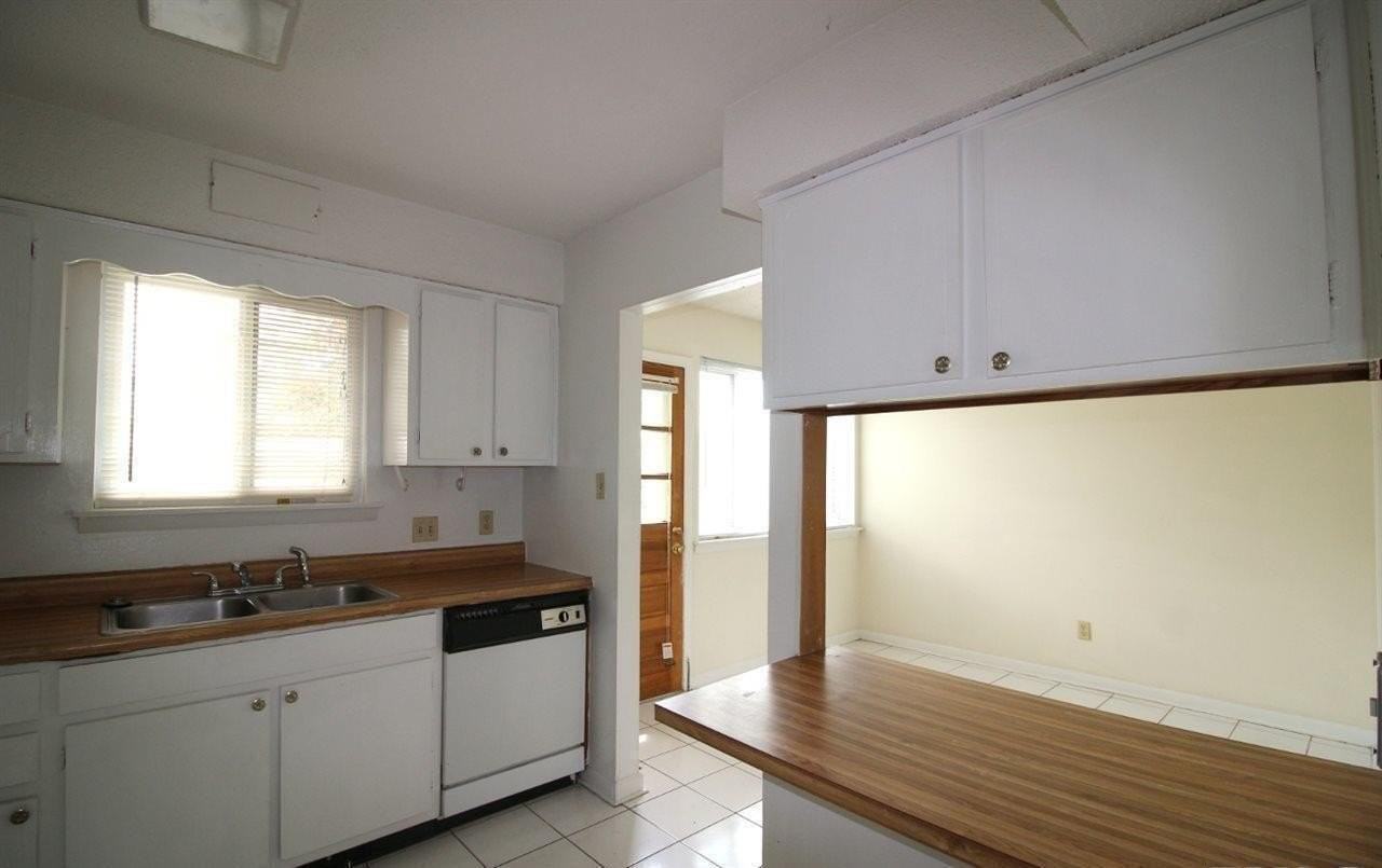 2333 Champion Ct - Photo 3 of 7